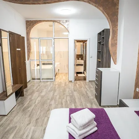 Casa Brava Pensión 3*